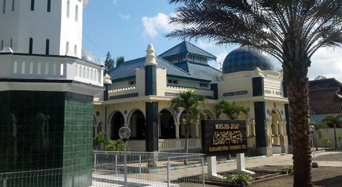 Masjid Jami' Karangsuko jadi salah satu masjid megah di Kabupaten Malang (C) TOURINGRIDER