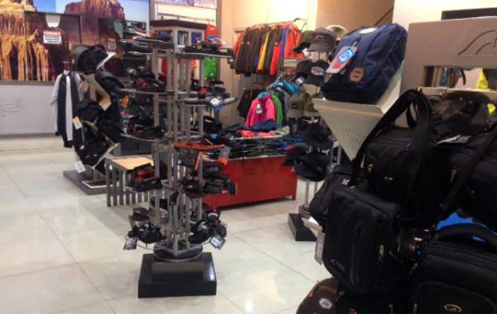 Reo Adventure Store, salah satu toko perlegkapan outdoor di Malang (C) REI