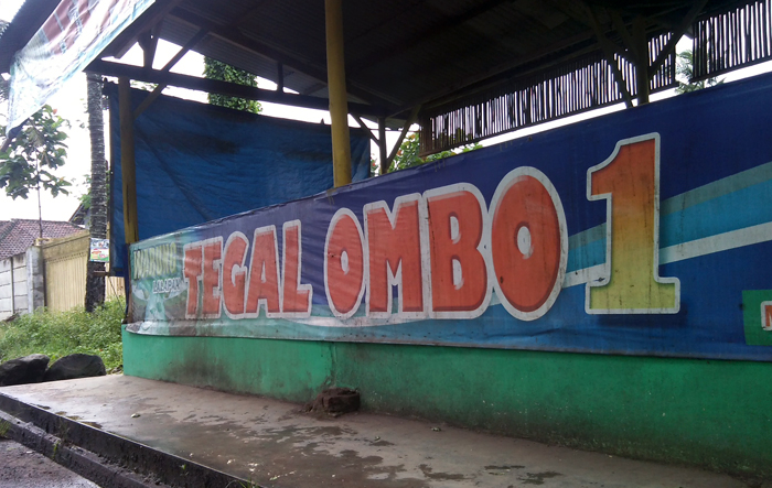 Warung Tegal Ombo di Desa Bakalan, Kecamatan Bululawang (C) AKAIBARA