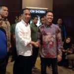 Jokowi bersama Bayu Skak di Matos nonton film Yowis Ben (C) VIVA