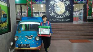 Pengunjung bisa berfoto di salah satu sudut Goedang Oleh-oleh (C) @LOUISLIDIA