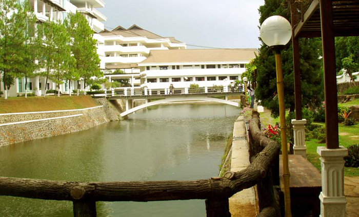 Sepeda Air seperti di Taman Rekreasi Sengkaling ada di Danau Buatan UMM (C) UMM