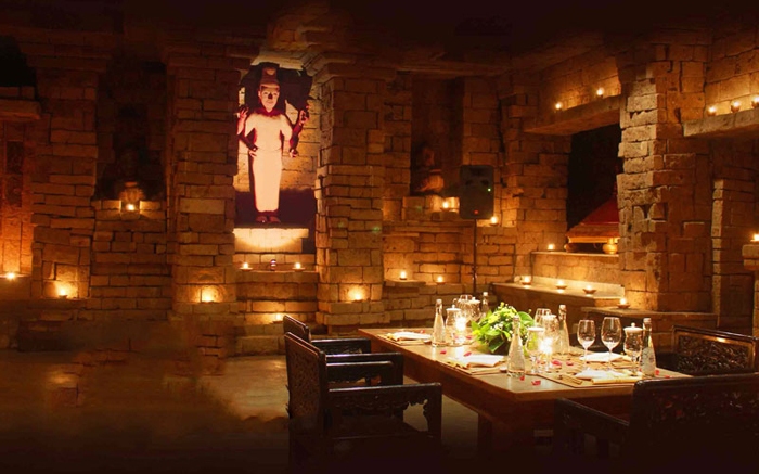 Anda bisa menikmati paket The Lost Temple Dinner di Royal Angkor Hotel Tugu (C) TUGU-HOTEL