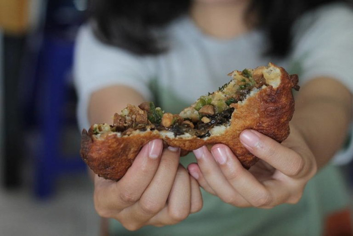 Nikmati kliner heci jumbo Ala Ko Steven di Klenteng Eng An Kiong (C) MALANGCITYZEN