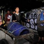 Tradisi Patrol untuk membangunkan orang sahur (C) SANGNANANG