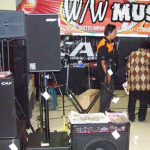 Suasana di dalam WW Musik di Jalan Kelengkeng (C) WWMUSIK