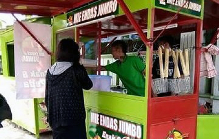 Pernah makan cwie mie di Mie Endas Jumbo? @mieendasjumbo