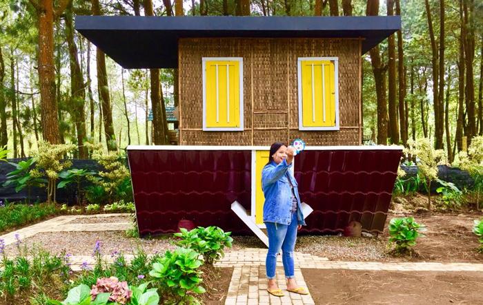 Ada Spot Selfie Rumah Terbalik di Coban Talun (C) MALANGTIMES