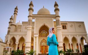 Masjid Salman Al Farisi yang katanya mirip Taj Mahal di India (C) LINGKARMALANG