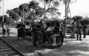Surat Pantat bisa menjadi solusi untuk menghindari penggeledahan pasukan Belanda seperti ini (C) GAHETNA.NL