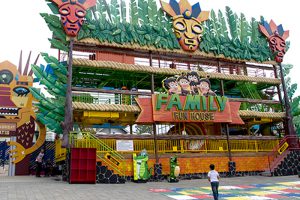Family Fun House di Predator Fun Park sajikan 37 tantangan untuk keluarga Indonesia (C) JTP GROUP