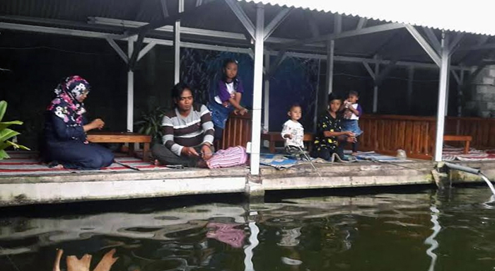 Kampung Iwak 3 M Kanigoro Pagelaran (C) ASHA SOHIBAH