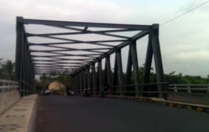 Angkernya Jembatan Kanigoro Pagelaran tak banyak orang yang tahu (C) AKAIBARA