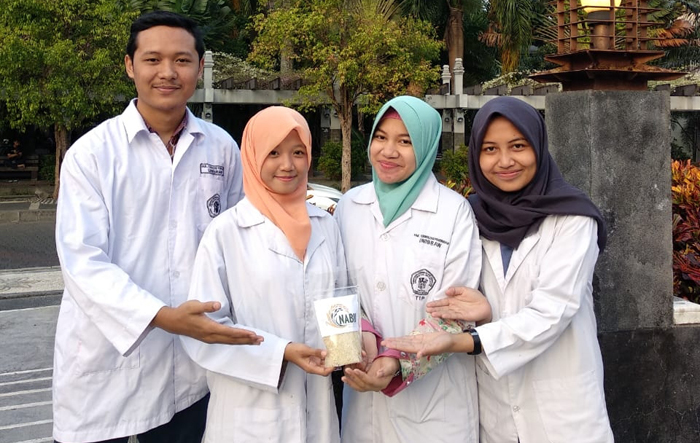 Empat mahasiswa FTP UB yang menciptakan Nabu (C) prasetya.ub.ac.id