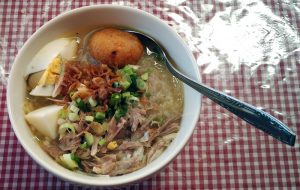 Soto Banjar di Warung Amanda Berkah Araya (C) SITI RUTMAWATI/MERDEKA
