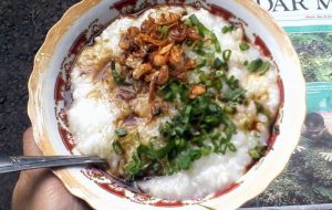 Bubur Pak Sobari yang melegenda (C) IMROATUL