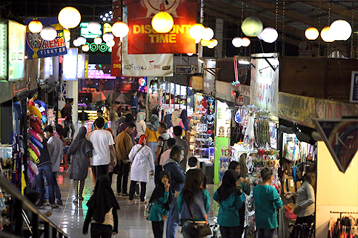 Gemerlapnya Night Market di Batu Night Spectacular (BNS) (C) JTP.ID