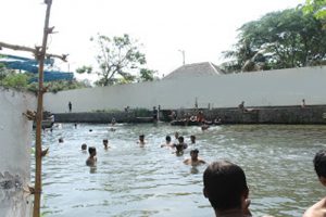 Pemandian Belakang Wendit (C) JELAJAH SUMBER MALANG