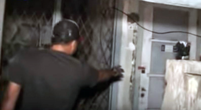 Rumah tua bekas tempat aborsi (C) YOUTUBE