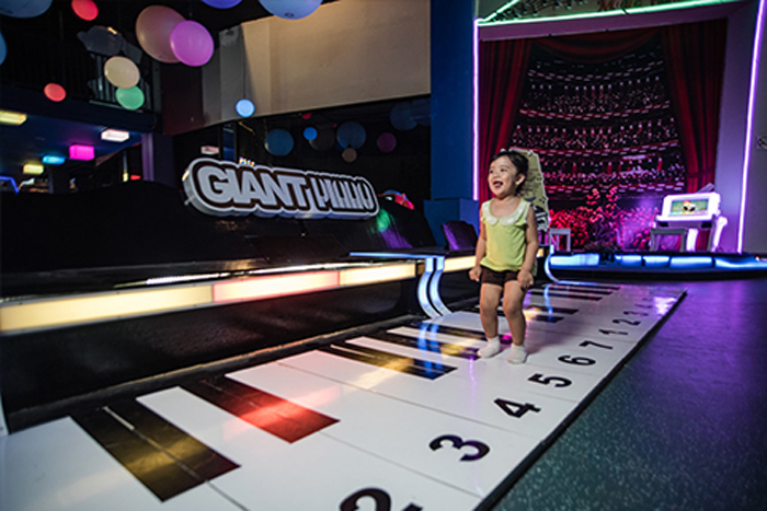 Giant Piano - JTP.ID