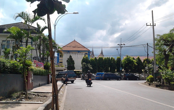 Jalan Aris Munandar Malang (C) JALANDIKOTAMALANG