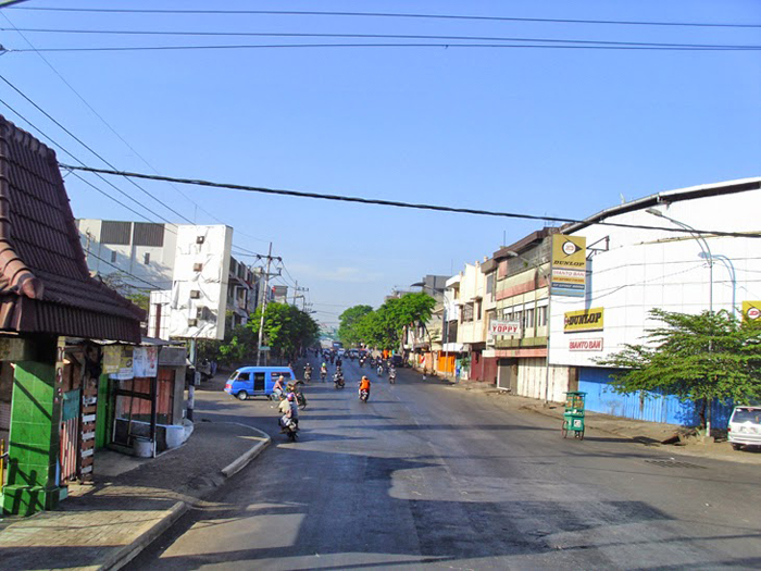 Jalan Raya Gadang, yang Padat Pagi dan Sore Hari (C) PETUALANGAN MALANG