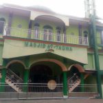 Berburu Tempat untuk Salat Idul Fitri di Masjid At Taqwa Turen (C) ROSA