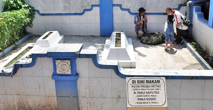 Menengok Makam Raden Panji Pulang Jiwo Sekeluarga di Kepanjen (C) MALANG POST