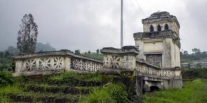 Penampakan Hantu Kepala Buntung di Makam Mister Dinger (C) MERDEKA
