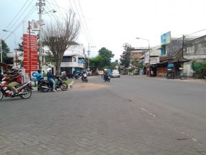 Jalan Yulius Usman, Jalur Pendek yang Sering Macet (C) JALANJALANDIKOTAMALANG