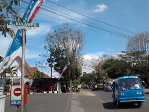 Jalan Sulawesi, Gerbang ke Markas TNI AL (C) JALANJALANDIKOTAMALANG