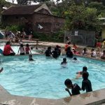 Bermain Air di Kolam Renang Tirta Alam Wagir (C) AI ROSE