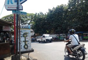 Jalan Irian Jaya, Gerbang Masuk Pasar Comboran (C) JALANJALANDIKOTAMALANG