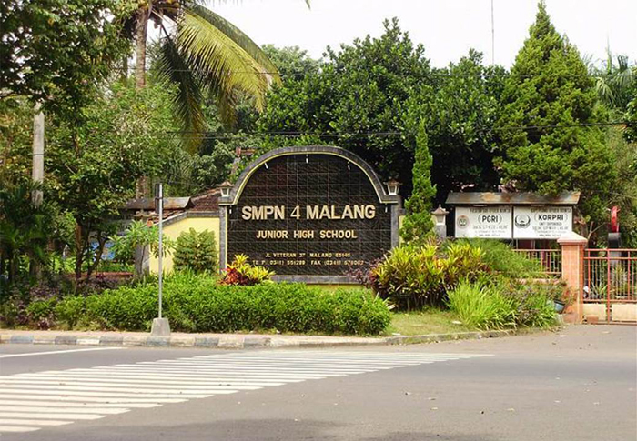 SMP Negeri 4 Malang - SEKOLAH KITA