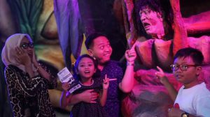 Menikmati Ketakutan di House of Zombie Jatim Park 3 (C) YOUTUBE