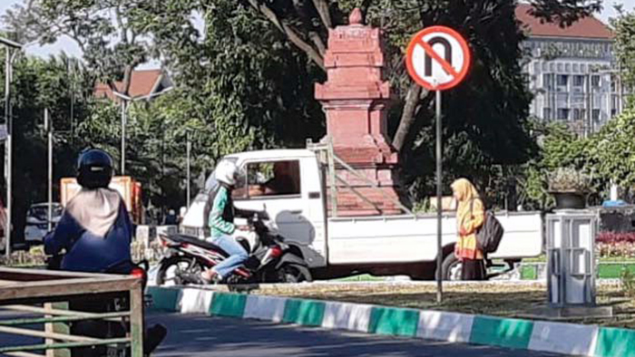 U Turn Depan Universitas Brawijaya (C) RADAR MALANG/ALIF KARTIKA