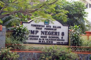 SMP Negeri 8 Malang (C) XPRES999