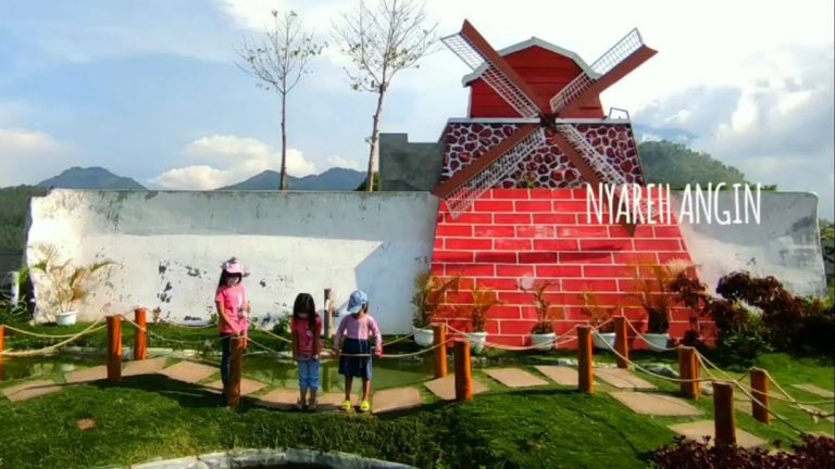 Bukit Nirwana Pujon, Keindahan Sejauh Mata Memandang