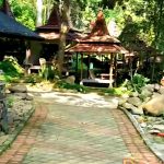 Kulineran di deSapa Resto Sambil Nikmati Pemandangan Alam