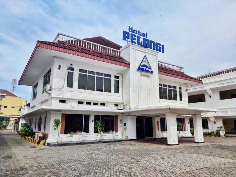 hotel pelangi