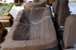 situs watu gong ngalamco